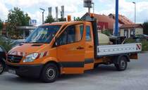 MB Sprinter der Autobahndirektion NordBayern, gesehen auf dem Autohof Werneck im Juli 2015