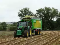 John Deere 6210R mit Joskin Silagewagen am 28.09.15 bei Großkotzenburg