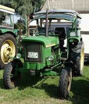John Deere, steht bei der Oldtimerausstellung in Gudensberg, Juli 2015