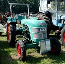 Kramer KB 25 steht bei der Oldtimerausstellung in Gudensberg, Juli 2015