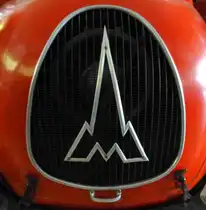 Magirus-Deutz, K�hler eines Rundhaubers mit Logo, das stilisierte M�nster auf dem  M  zeigt Ulm als Standort der Firma, Sept.2015