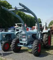 Eicher Mammut steht bei der Oldtimerausstellung in Gudensberg im Juli 2015
