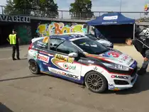 Ford Fiesta R2 (Max Vatanen / Jaques Julien Renucci) im Servicepark der Deutschland-Rallye, 23.08.2015