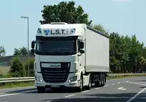 DAF Sattelzug  L.S.T.  bei Euskirchen - 02.07.2015