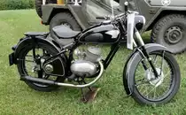 Ardie BD 175, ausgestellt beim Ortsjubiläum 850 Jahre Hofaschenbach, Juli 2015