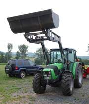 Deutz Agrolux, gesehen bei der 850-Jahr-Feier von Hofaschenbach im Juli 2015