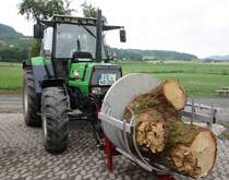 Deutz Agrostar 4.81, gesehen bei der 850-Jahr-Feier von Hofaschenbach im Juli 2015