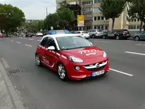 Werksfeuerwehr Opel Rüsselsheim Opel Adam am 12.09.15 beim Tag der Offenen Tür in Wiesbaden 