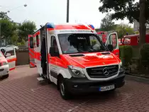 Nagelneuer DRK Mercedes Benz Sprinter RTW am 12.09.15 beim Tag der Offenen Tür in Wiesbaden