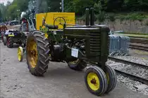 . John Deere A, Bj 1948,2 Zyl. mit 5258 ccm und 38 Ps war beim  Festival de Vapeur  im Fond de Gras zu bestaunen.  12.09.2015 