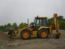 JCB 4 CX am 12.04.2009 in der Nähe von Flaxweiler (Lux.)