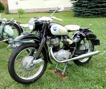 NSU Max, ausgestellt beim Ortsjubiläum 850 Jahre Hofaschenbach, Juli 2015