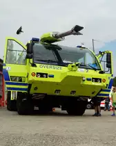 US Army Fire Rescue Wiesbaden Airfield Rosenbauer GFLF Downside am 12.09.15 beim Tag der Offenen Tür der BF Wiesbaden