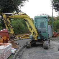 Yanmar B37V steht auf einer Baustelle in 36100 Petersberg-Marbach im Juli 2015