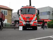 BF Wiesbaden MAN TGS WLF (Florian Wiesbaden 2/67-) am 12.09.15 beim Tag der Offenen Tür in Wiesbaden