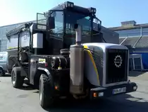 Spezialfahrzeug von HIRL, steht im Dienste der Landwirtschaft (anlässlich Rieder-Messe), 150912