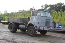 Dampftag in Osnabrück am 6.9.2015: Auch dieser Hanomag Henschel Kipper F 161 war bei dem Geschehen am Piesberg dabei und leistete Dienste im Rahmen einer historischen Baustelle.