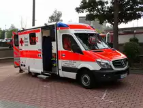 Nagelneuer DRK Mercedes Benz Sprinter RTW am 12.09.15 beim Tag der Offenen Tür in Wiesbaden