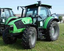 Deutz 5100, ausgestellt beim Oldtimertreffen in Eiterfeld-Ufhausen im Juli 2015