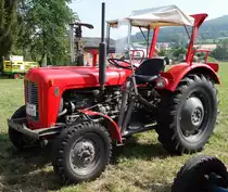 MF 35, ausgestellt beim Oldtimertreffen in Eiterfeld-Ufhausen im Juli 2015