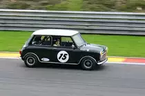15 AUSTIN Mini Cooper S, Bj.1965 Fahrer: CHURCHILL Graham (GB)&
BALDWIN Peter (GB)Historic Motor Racing News U2TC Rennen, Mitzieher beim 6h Spa Classic am 19.September