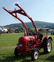 Porsche Diesel, ausgestellt beim Oldtimertreffen in Eiterfeld-Ufhausen im Juli 2015