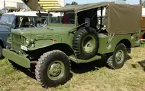 US-amerikanisches Milit�rfahrzeug der Firma Dodge beim 6.Int. Milit�rfahrzeugtreffen im Schweizerischen Milit�rmuseum Full, Juli 2015