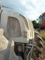 verkalkte Fendt Vario-Front, gesehen auf einer Baustelle der Firma  Bickardt-Bau  im August 2015