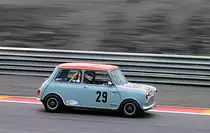 Colorkey des,MORRIS Mini Cooper S. Bj:1965, 1275ccm, Fahrer: PARSONS Richard (GB) &
GREAVES Martin (GB).
Historic Motor Racing News U2TC Rennen, Mitzieher beim 6h Spa Classic am 19.September 