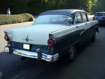 Heckansicht eines 1956´er Ford Customline fourdoor Sedan. Essen-Heidhausen am 27.09.2015.