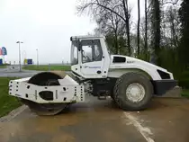 Bomag BW 219 DH-4 am 01.05.2015 in der Nähe von Arlon (B)