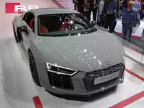 Audi R8 V10 Plus am 26.09.15 auf der IAA in Frankfurt am Main