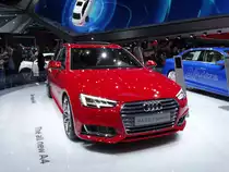 Audi A4 2.0 T Quattro am 26.09.15 auf der IAA in Frankfurt am Main