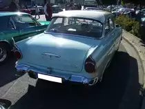 Heckansicht einer zweitürigen Ford Taunus Limousine. 1957 - 1960. Prinz-Friedrich-Oldtimertreffen am 27.09.2015 in Essen.