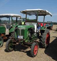 Normag steht anl. der Oldtimerausstellung 2015 am Baiersröder Hof