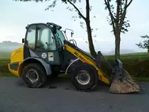 Kramer Allrad-Neuson 750 abgestellt auf einem Parkplatz an der B268, 22.09.2013
