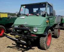 Unimog, gesehen anl. der Oldtimerausstellung Baiersröder Hof im August 2015