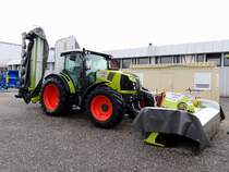 CLAAS ARION-420, wurde anlässlich der Rieder-Messe mit Front-, und Heckmähwerk ausgestattet; 150914