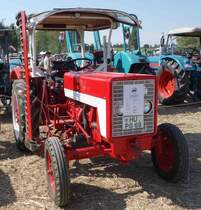 IHC 353, ausgestellt bei der Oldtimerausstellung Baiersröder Hof im August 2015