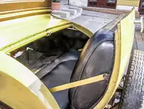 Rücksitze die vom kofferraum zu öffnen sind. Das Platzangebot ist knapp und sicherlich nicht bequem. Chevrolet oldtimer (13.09.2015)