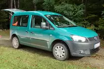 Vw Caddy von  Hessenforst , gesehen in der Gemarkung von 36088 Hünfeld-Michelsrombach im Oktober 2015