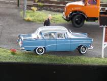 Opel Rekord P1, Spur 1, M 1:32 - gesehen am 6.9.2014 2014 beim großen Eisenbahn-Spektakel  „Terug naar Toen - Zurück nach Damals“ der Museumseisenbahn VSM in Beekbergen / NL,