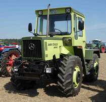 MB-Trac 800, bei der Oldtimerausstellung Baiersröder Hof im August 2015