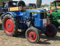 Deutz, steht bei der Oldtimerausstellung Baiersröder Hof im August 2015