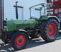 Fendt Farmer 106S, gesehen bei der 2015er Oldtimerausstellung in Pferdsdorf/Thüringen, 08/2015