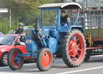 Ein alter LANZ Bulldog in Brunsbüttel wartet auf die Fähre am 04.10.15.