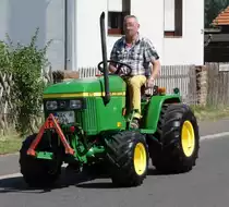 John Deere 670 unterwegs in Pferdsdorf anl. der 2015er Oldtimerveranstaltung im August