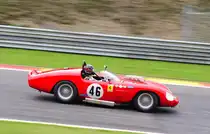 Mitzieher der Nr.46 FERRARI 246S ,Bj:1960, 2417ccm, Fahrer: VERDON-ROE Bobby (GB)
FISKEN Gregor (GB), Bei der Woodcote Trophy & Stirling Moss Trophy [Motor Racing Legends] SPA SIX HOURS 19.September 2015