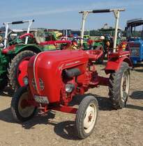 Porsche Junior, gesehen bei der Oldtimerausstellung am Baiersröder Hof im August 2015