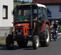 Zetor 5211, unterwegs in Pferdsdorf anl. der 2015er Oldtimerveranstaltung im August